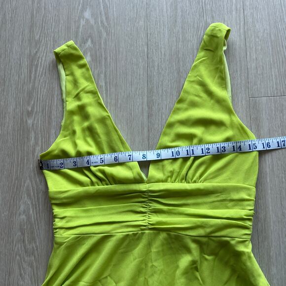 Lulu's Maxi Dress Small Celebration Time Sleeveless Tiered Midi Lime Green FLAW - Picture 6 of 16